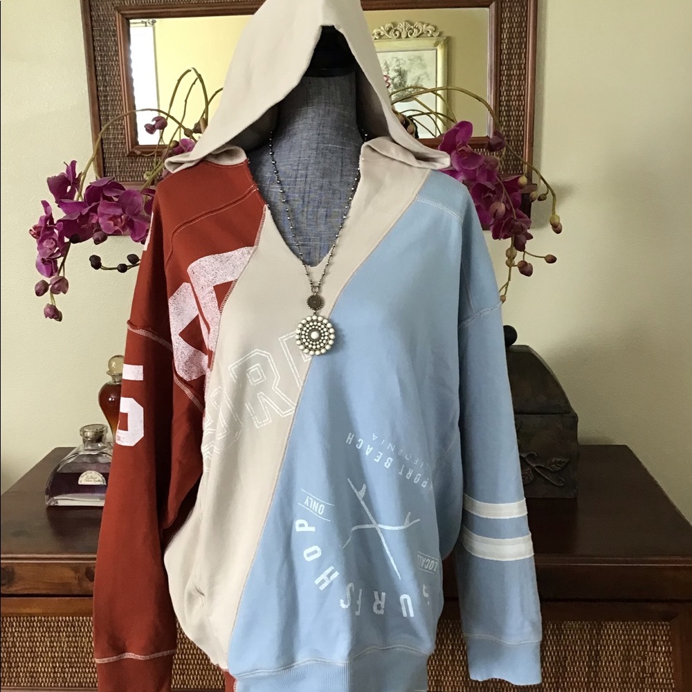 Free People Beach Break Graphic Hoodie. NWT. - Picture 4 of 7
